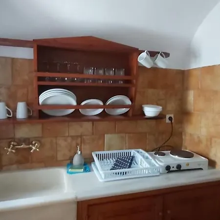 Rock Cave House Dom wakacyjny *