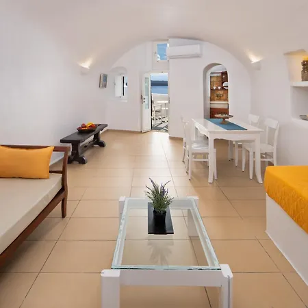 Feriehus Rock Cave House *