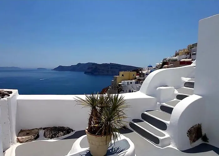 Holiday home Rock Cave House Oia (Santorini)